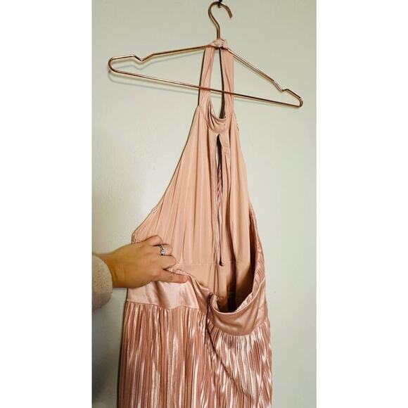 TJD The Jetset Dairies Women's Pink Blush Pleated Skirt Halter Gown Size L - Picture 10 of 16